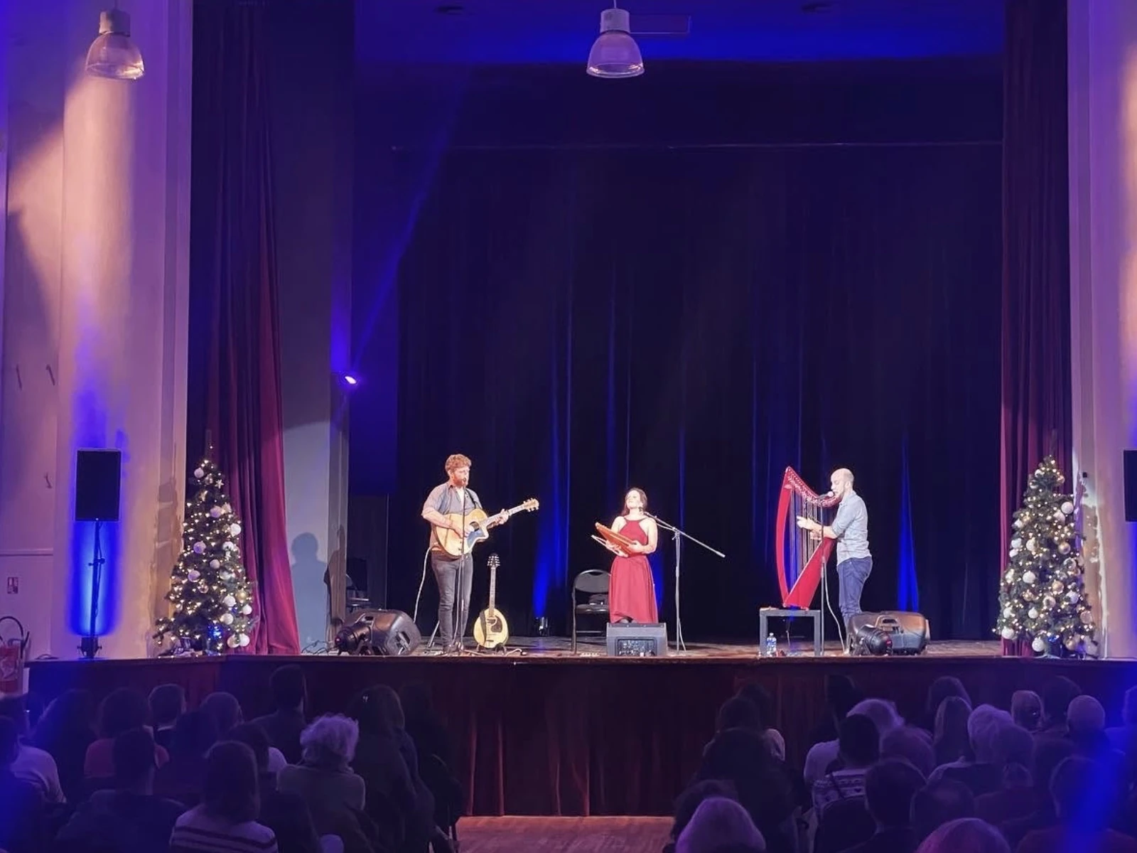 Ensemble Sangineto performing live in Paris
